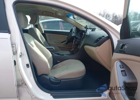 2012 Kia Optima Lx z USA, uszkodzony, nr VIN KNAGM4A75C5294117